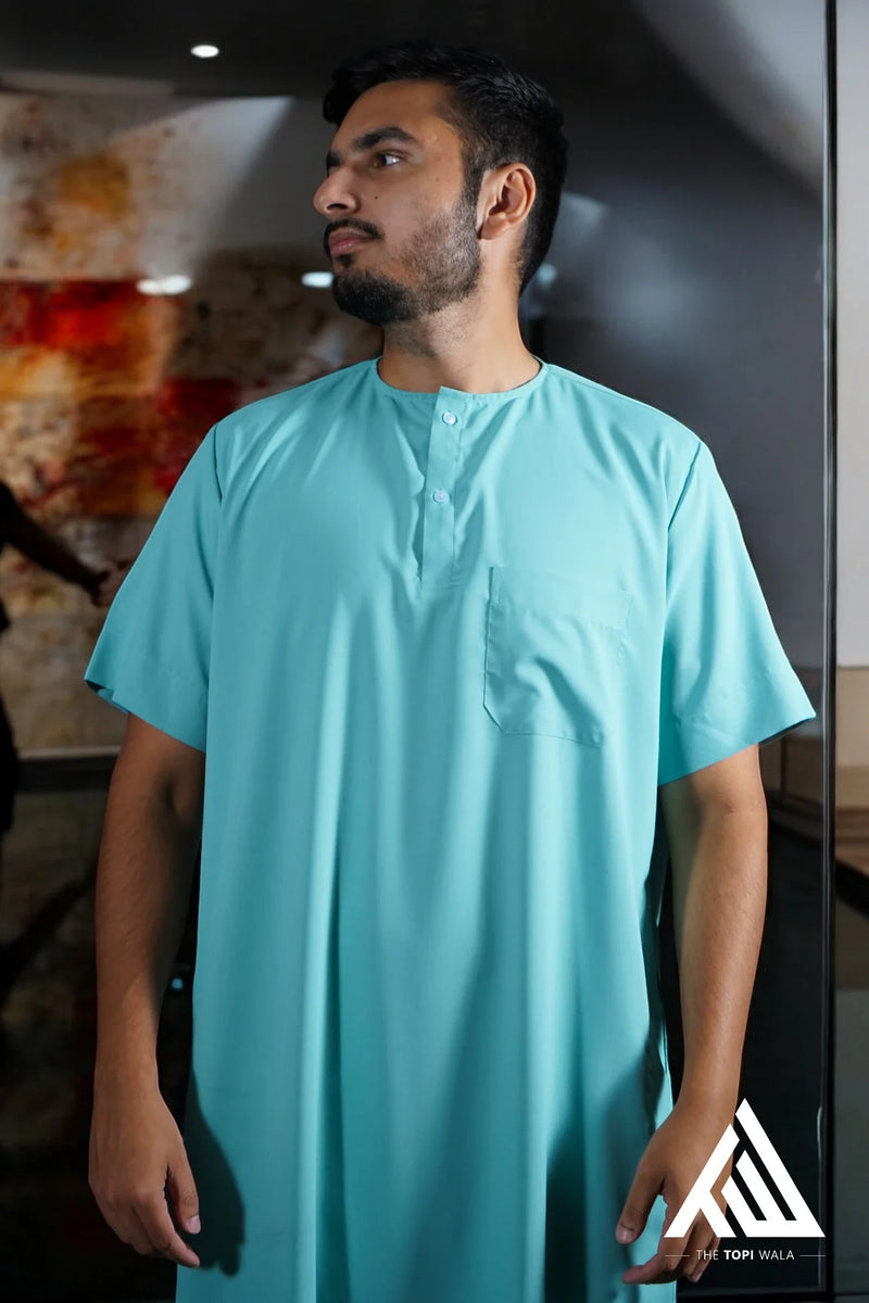 Light Green Short Sleeves Thobe - TTW/D27 – A modern and modest Islamic attire for family gatherings, made from high-quality, breathable fabric.