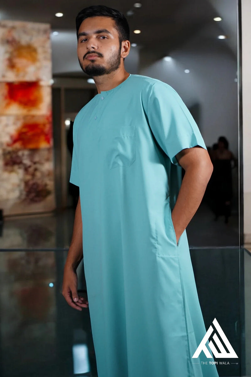 Light Green Short Sleeves Thobe - TTW/D27 – A premium thobe designed for both style and tradition, perfect for Jummah and religious celebrations.